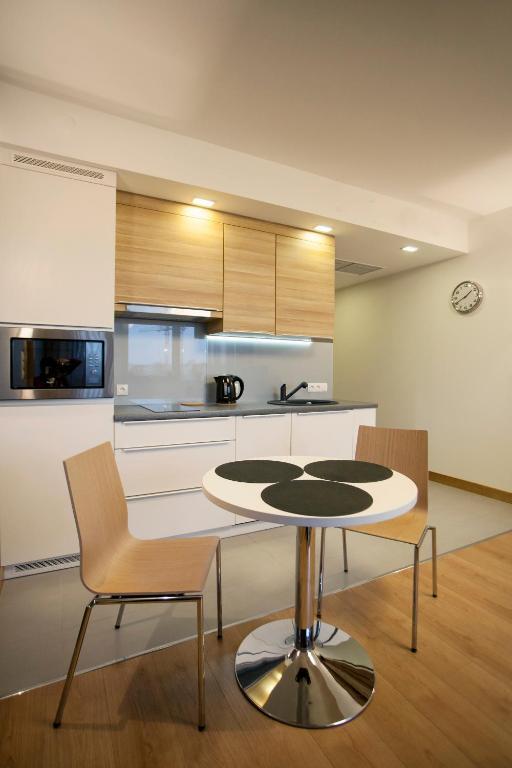 Silver Apartments Wroclaw Phòng bức ảnh