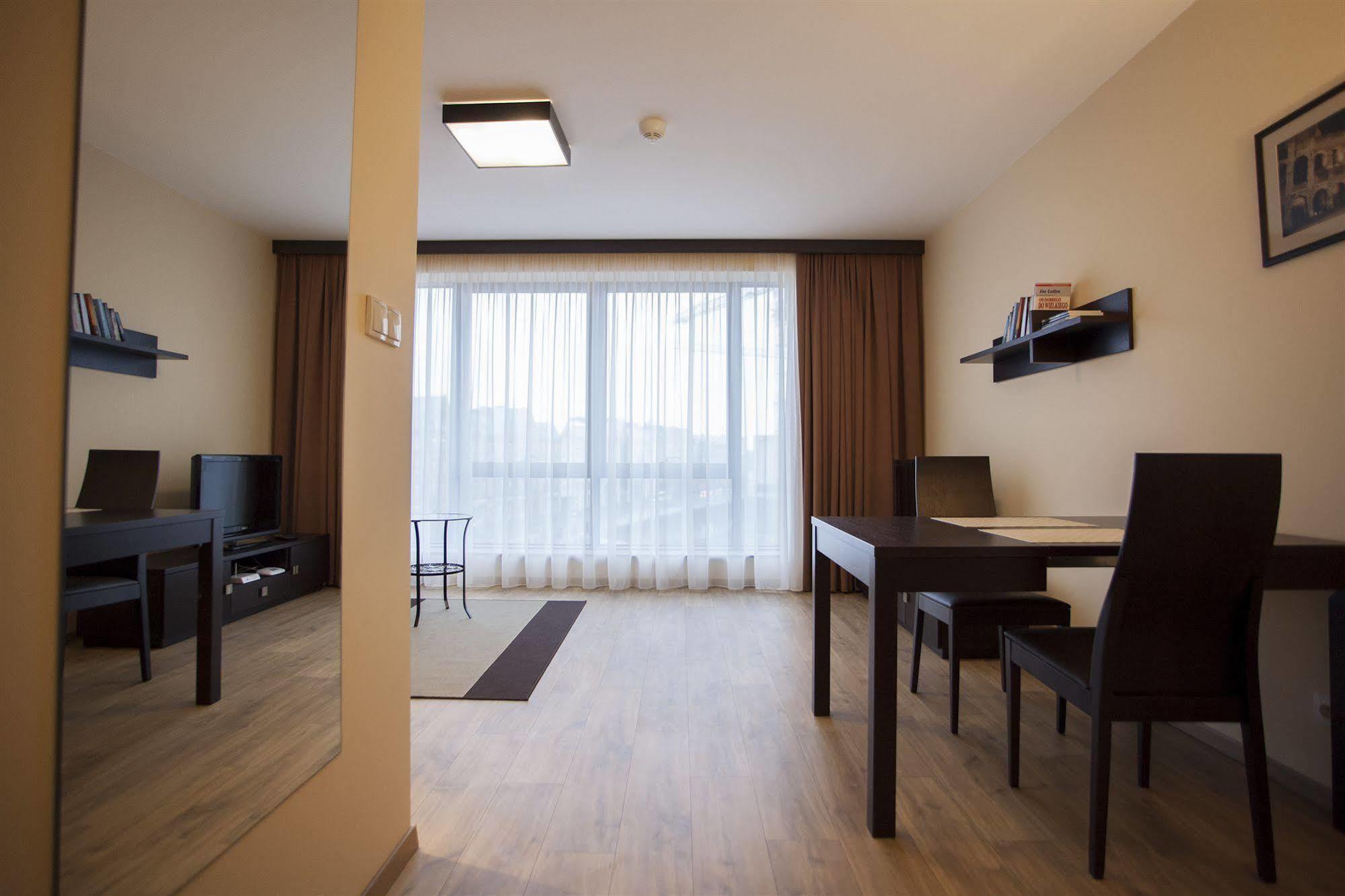 Silver Apartments Wroclaw Ngoại thất bức ảnh