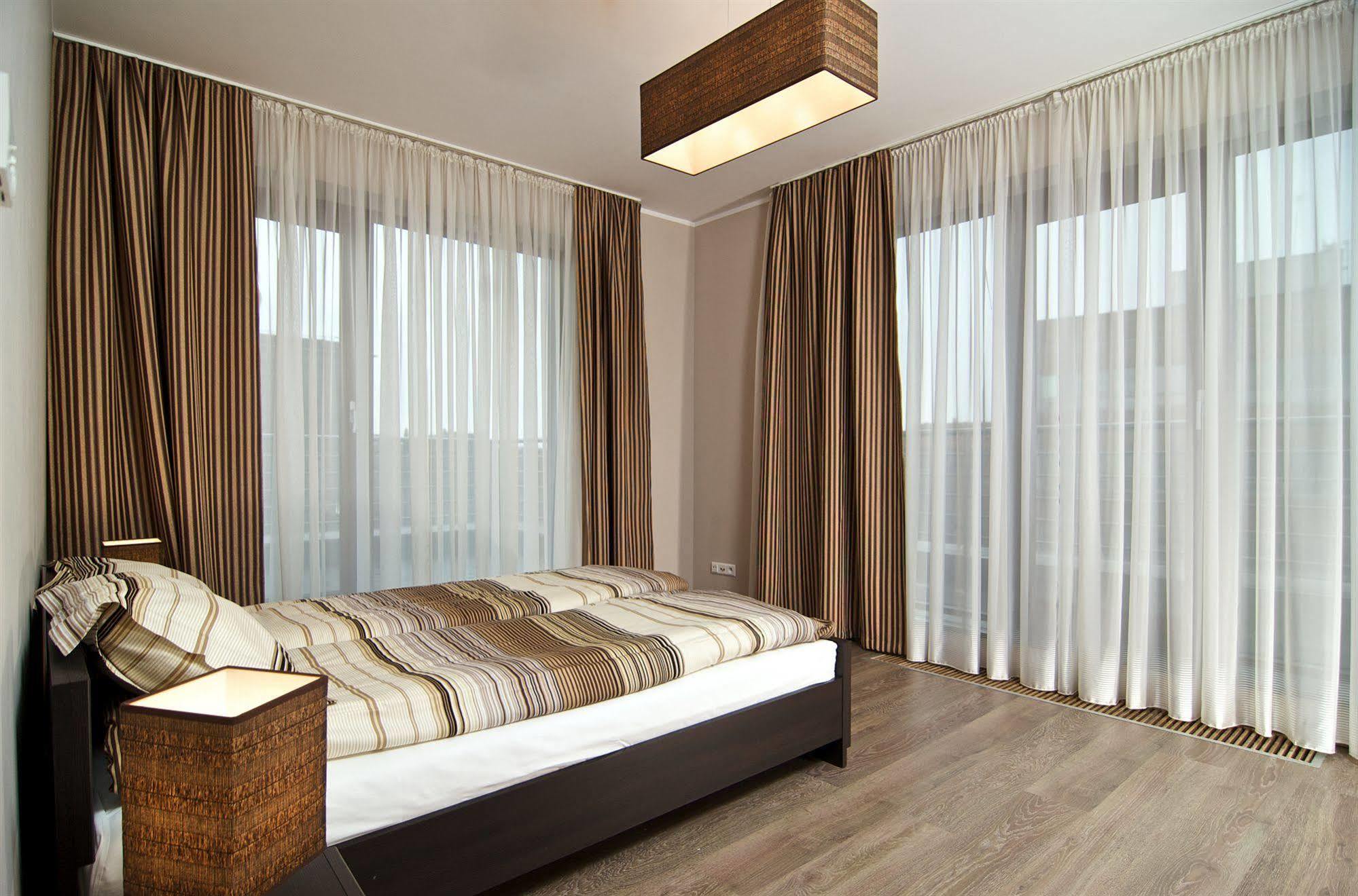 Silver Apartments Wroclaw Ngoại thất bức ảnh